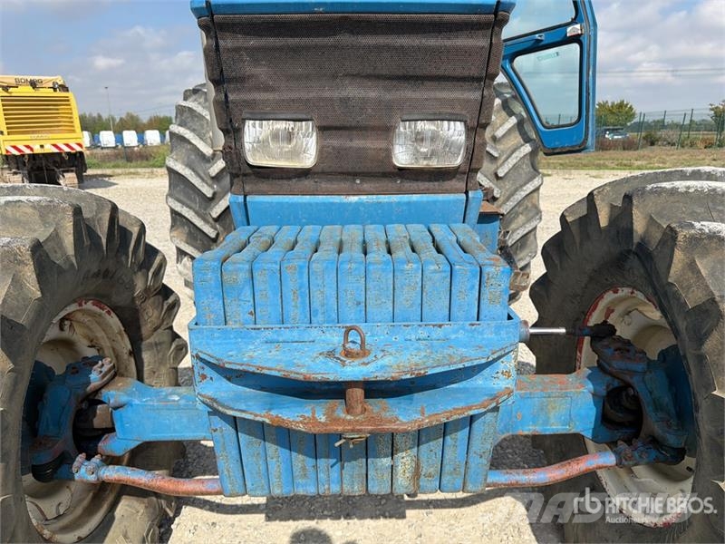 Ford TW 20 4WD Tractor Traktori