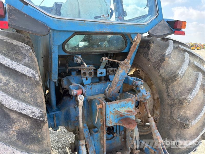 Ford TW 20 4WD Tractor Traktori