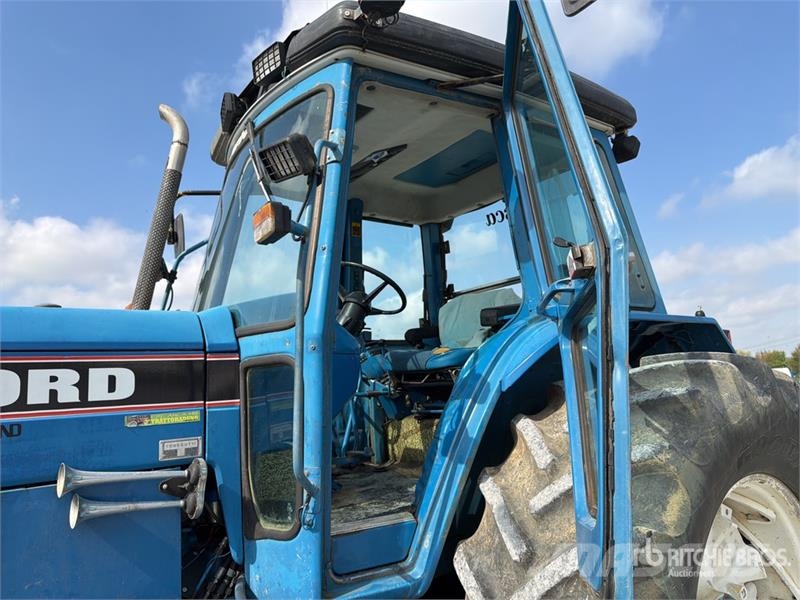 Ford TW 20 4WD Tractor Traktori