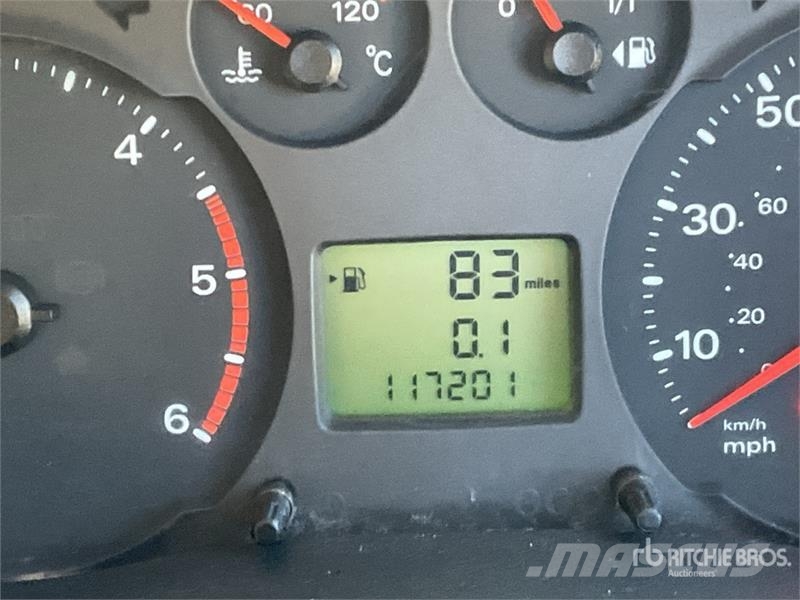 Ford Versalift ET 30 NEXS 200 kg on  Ford Transit 4x2 B Kamioni sa kranom