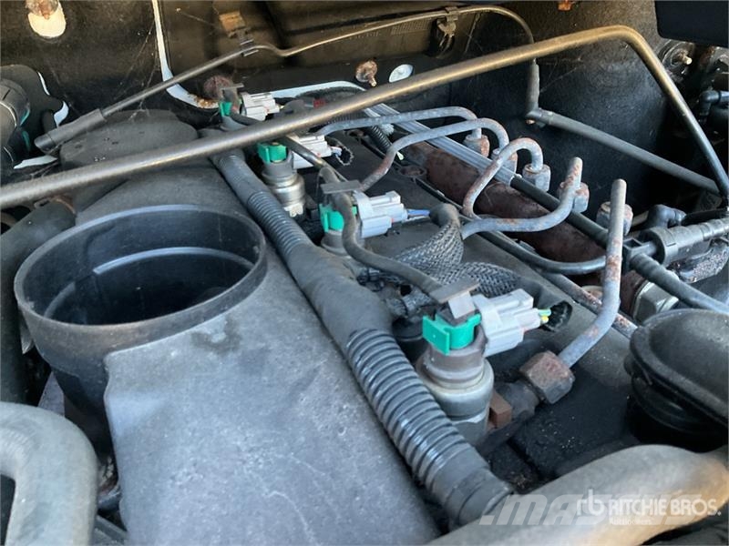 Ford Versalift ET 30 NEXS 200 kg on  Ford Transit 4x2 B Kamioni sa kranom
