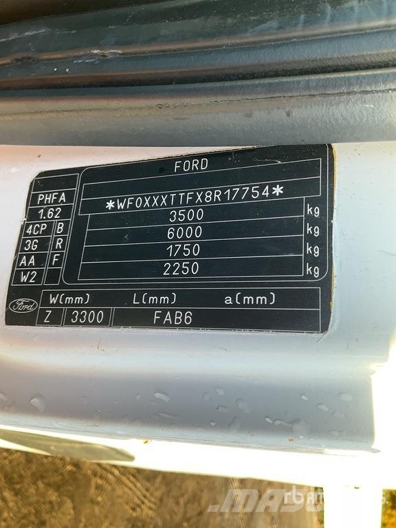 Ford Versalift ET 30 NEXS 200 kg on  Ford Transit 4x2 B Kamioni sa kranom