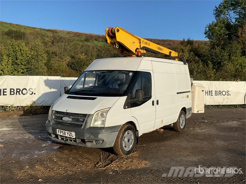 Ford Versalift ET 30 NEXS 200 kg on  Ford Transit 4x2 B Kamioni sa kranom