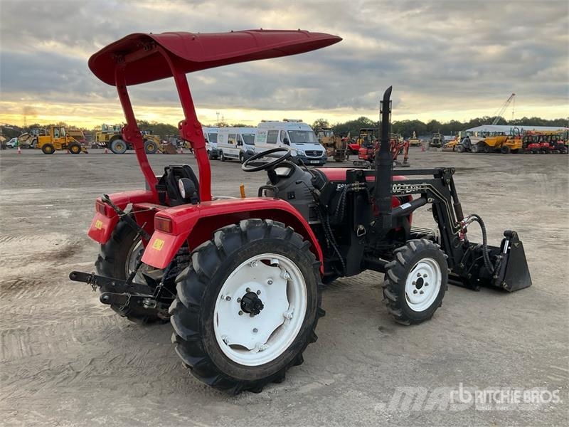 Foton Lovol Estate 300 4WD Tractor C/W Front Loader & Bu Traktorer