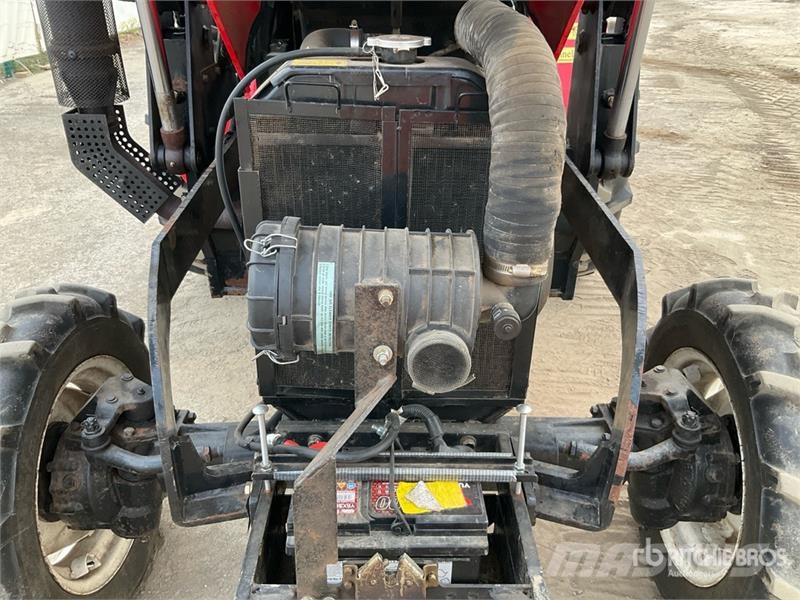 Foton Lovol Estate 300 4WD Tractor C/W Front Loader & Bu Traktorer