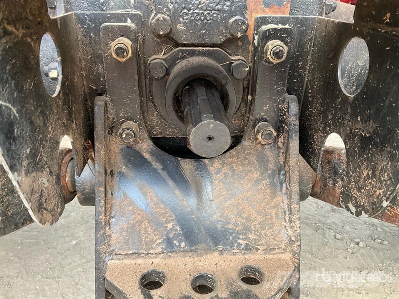 Foton Lovol Estate 300 4WD Tractor C/W Front Loader & Bu Traktorer