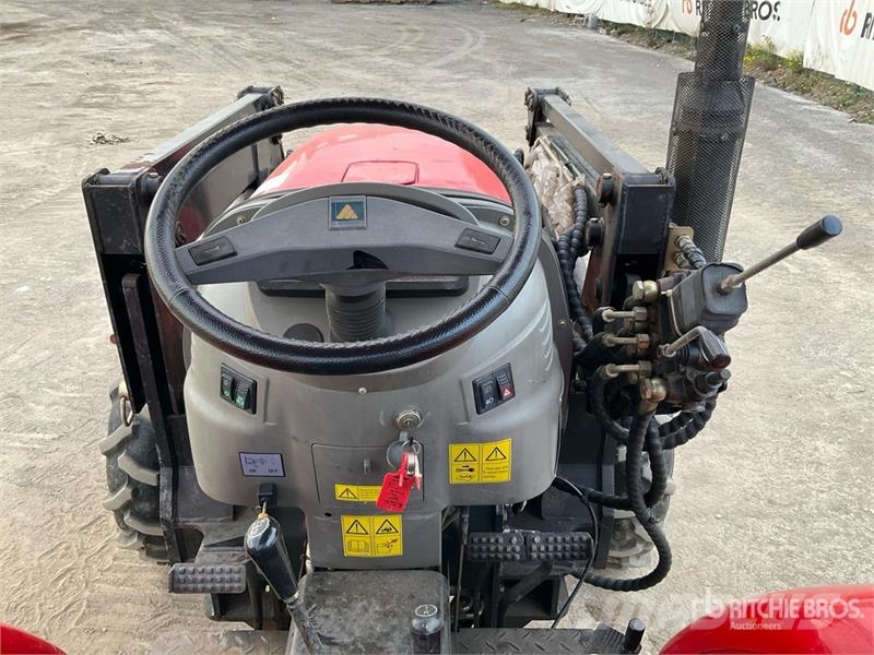 Foton Lovol Estate 300 4WD Tractor C/W Front Loader & Bu Traktorer