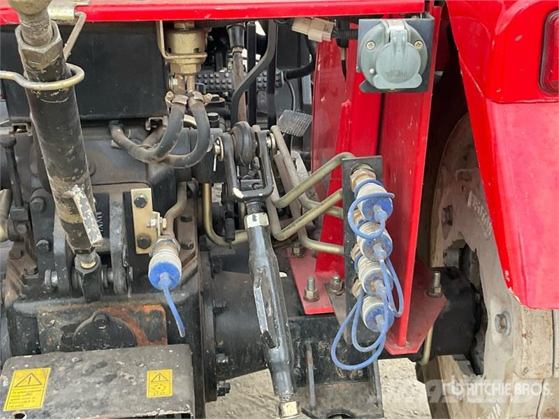 Foton Lovol Estate 300 4WD Tractor C/W Front Loader & Bu Traktorer