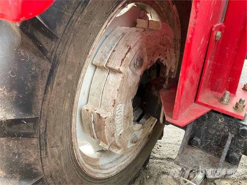 Foton Lovol Estate 300 4WD Tractor C/W Front Loader & Bu Traktorer
