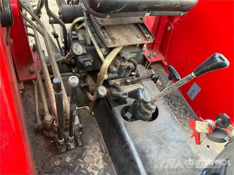 Foton Lovol Estate 300 4WD Tractor C/W Front Loader & Bu Traktorer