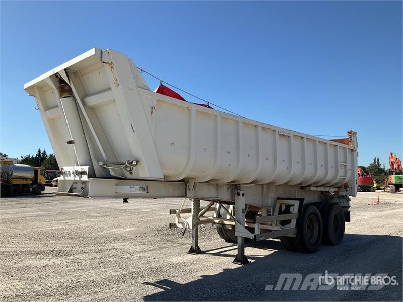 Fruehauf DF33C12NLA T/A Semi-Remorque Benne 2 Essieux End D Remorque benne