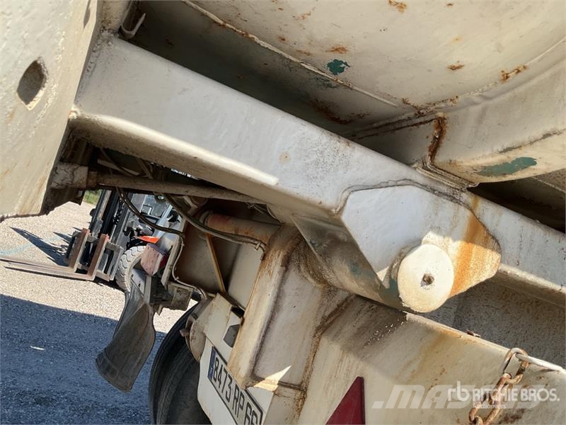 Fruehauf DF33C12NLA T/A Semi-Remorque Benne 2 Essieux End D Remorque benne