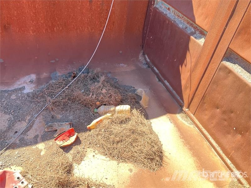 Fruehauf DF33C12NLA T/A Semi-Remorque Benne 2 Essieux End D Remorque benne