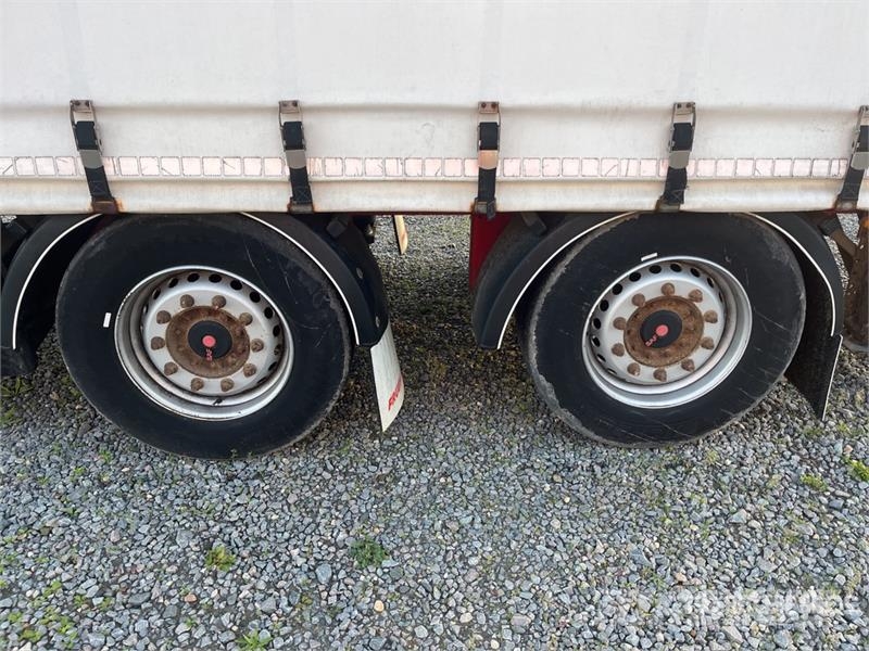 Fruehauf T/A Drawbar Curtain Side Semi-Trailer Andere Anhänger