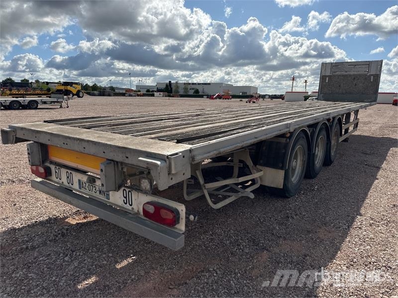 Fruehauf Tx34 13.60 m Tri/A Semi Remorque Plateau 3 Essieux Remorque ridelle