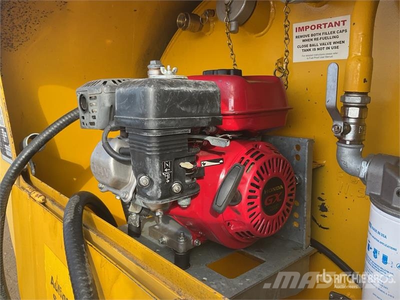 Fuel Proof 2000 L Trailer Mounted Steel Diesel Ta Serbatoi per carburante e additivi