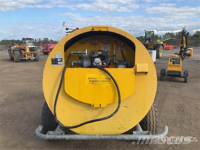 Fuel Proof 2000 L Trailer Mounted Steel Diesel Ta Serbatoi per carburante e additivi