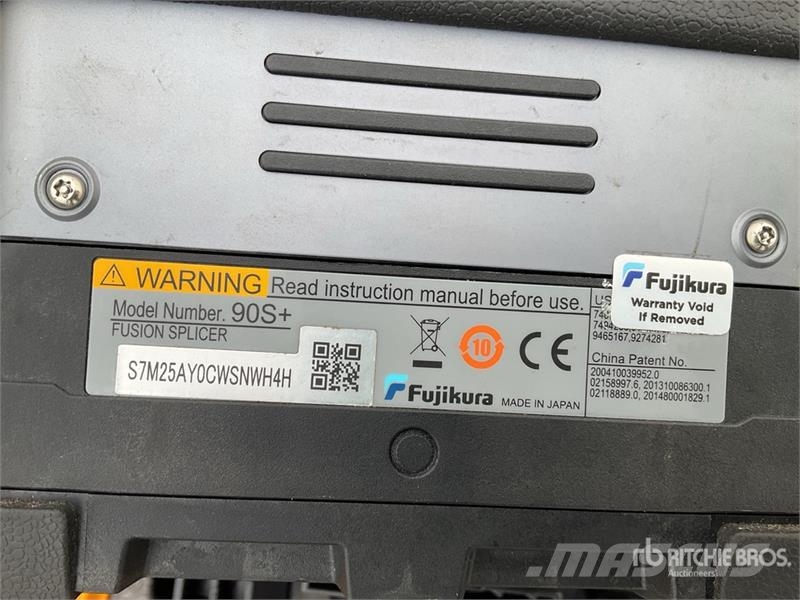 Fujikura 90S+ Fusion Splicer Other components