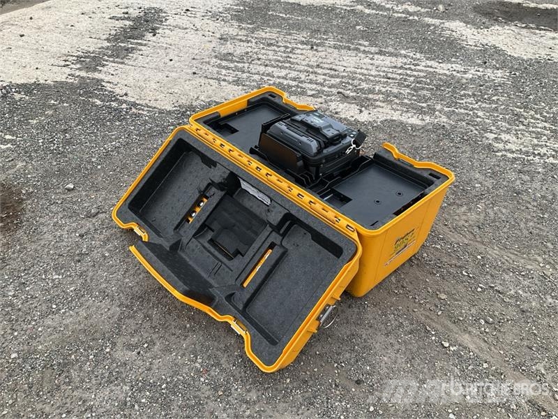 Fujikura 90S+ Fusion Splicer Other components