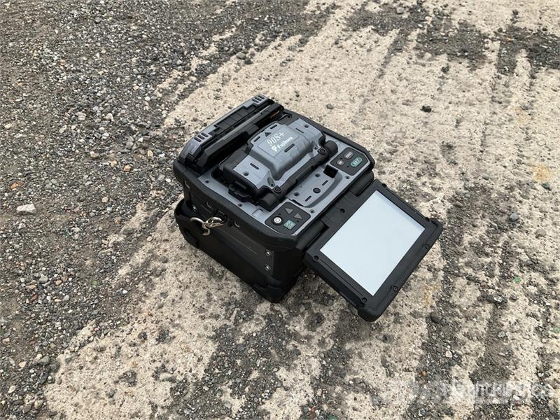 Fujikura 90S+ Fusion Splicer Other components