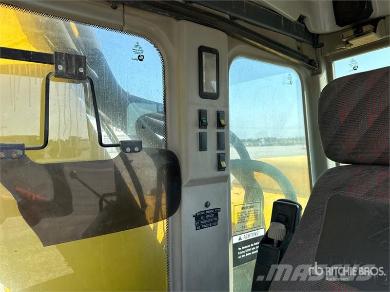 Furukawa 740LS Tracked Excavator Rupsgraafmachines