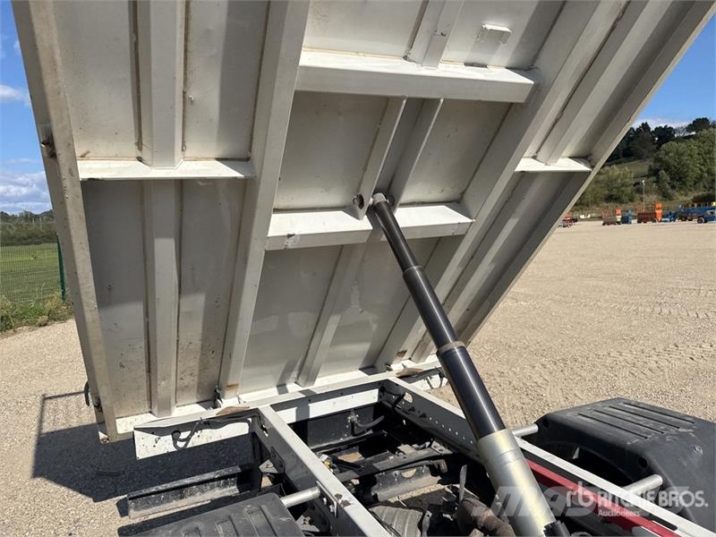 Fuso Canter 3C15 4x2 Camion Benne Dump Truck Savivarčių priekabų vilkikai