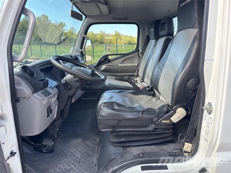 Fuso Canter 3C15 4x2 Camion Benne Dump Truck Savivarčių priekabų vilkikai