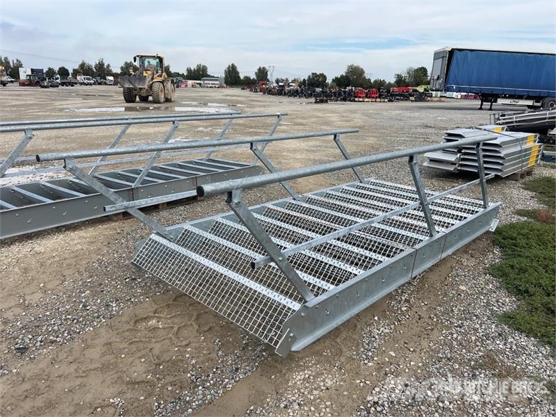 Galvanized Steel Staircase 140W (Unused) Други компоненти