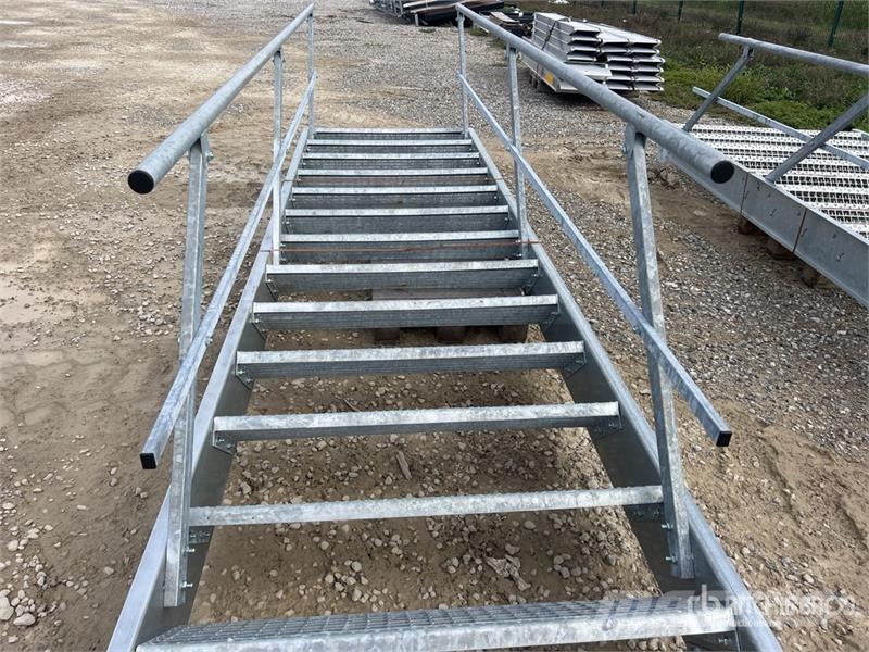 Galvanized Steel Staircase 100W (Unused) Други компоненти