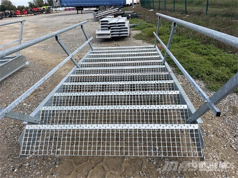 Galvanized Steel Staircase 140W (Unused) Други компоненти
