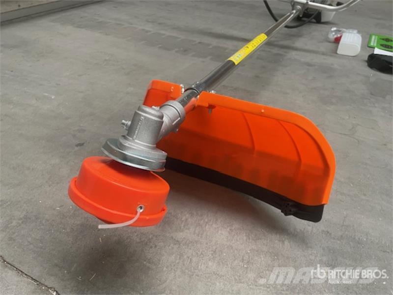 Garden Kit Brush Cutter + Chain Saw CT2102520 ماكينات زراعية - غير ذلك