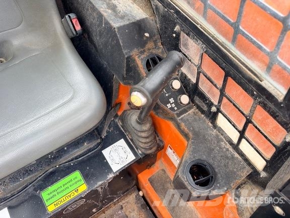 Gehl RT105 Chargeuse Compacte Sur Chenilles Compact Tra Skid steer mini utovarivači
