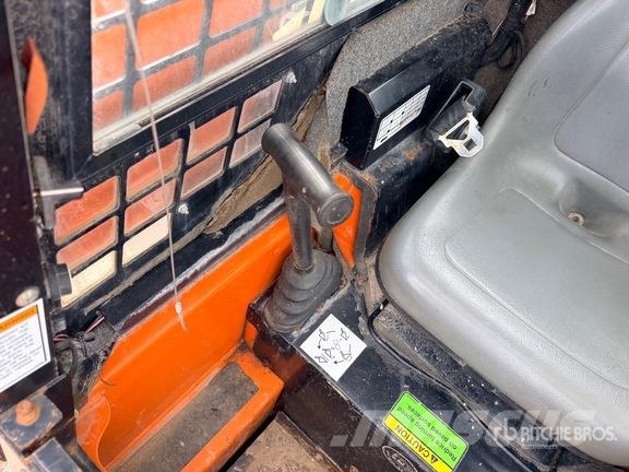 Gehl RT105 Chargeuse Compacte Sur Chenilles Compact Tra Skid steer mini utovarivači