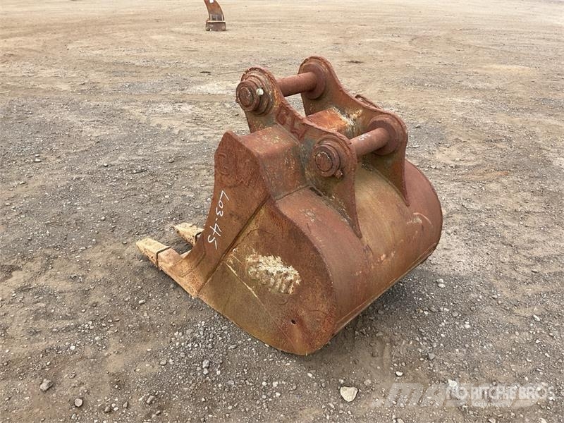 Geith 900 mm Digging Excavator Bucket دلاء