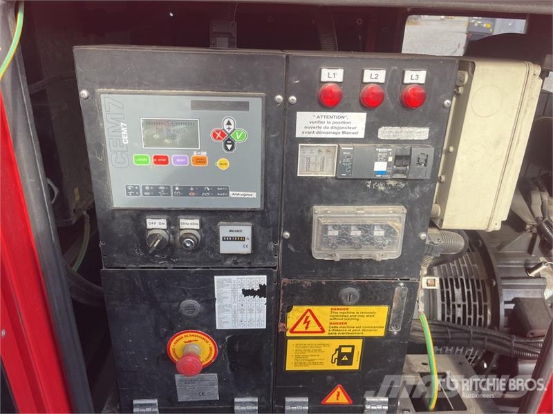  Genelec GRFW50T5 50 kVA Generator Set Dīzeļģeneratori