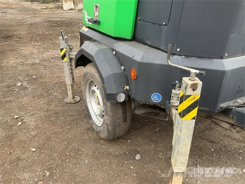Generac V20 3.5 kVA Light Tower Svetlobni stolpi