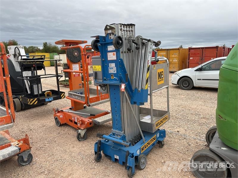 Genie AWP-30AC Nacelle A Mat Droit Vertical Vertical Mas Sollevatori verticali