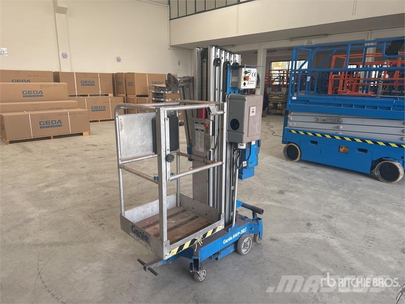 Genie AWP30SDC Vertical Mast Lift Personenaufzüge