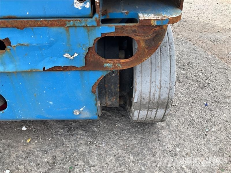 Genie GR-15 Vertikaalsed mast tõstukid