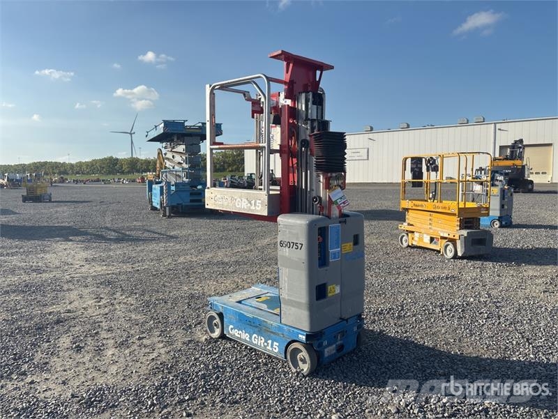 Genie GR-15 Vertical Mast Lift رافعات السارية الرأسية