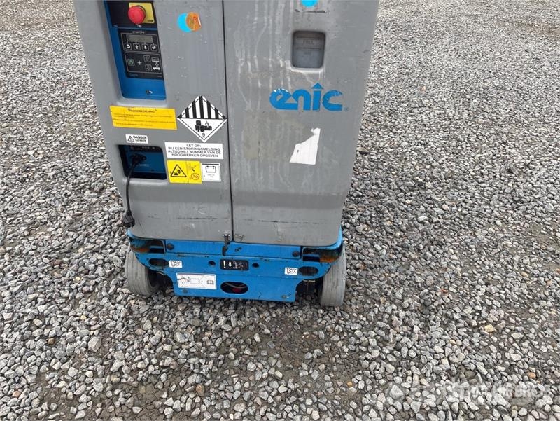 Genie GR-20 Vertical Mast Lift Vertikālie pacēlāji