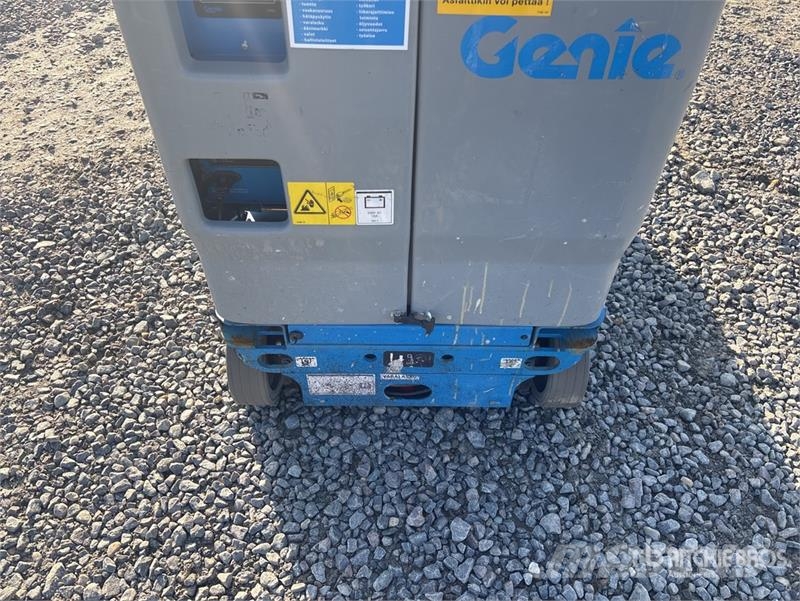 Genie GR15 Vertical Mast Lift Personenliften en invalideliften