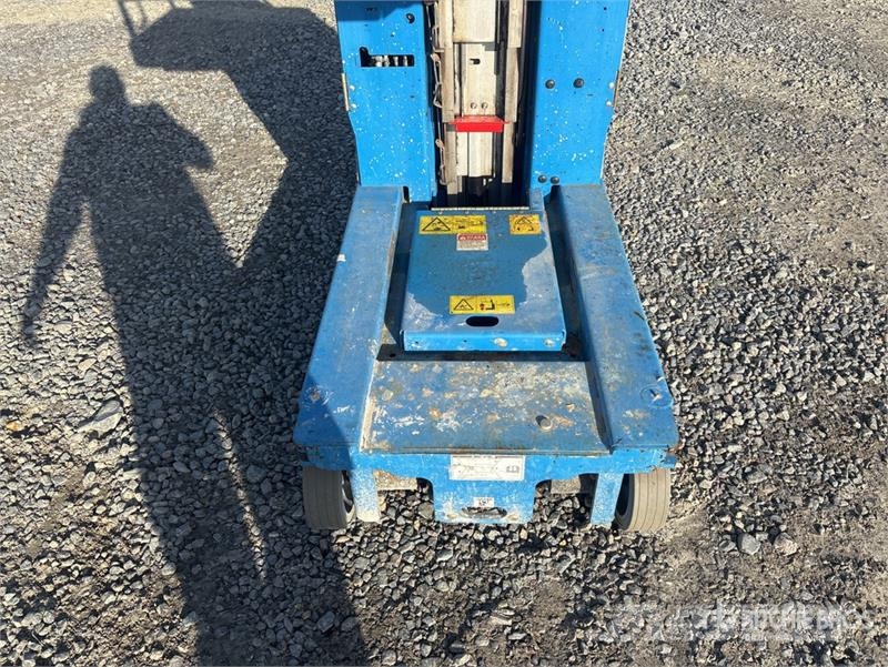 Genie GR15 Vertical Mast Lift Personenliften en invalideliften