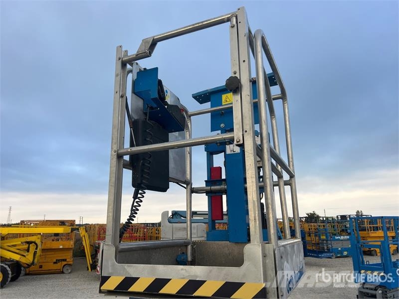 Genie GR15 Vertical Mast Lift Used Personnel lifts and access elevators