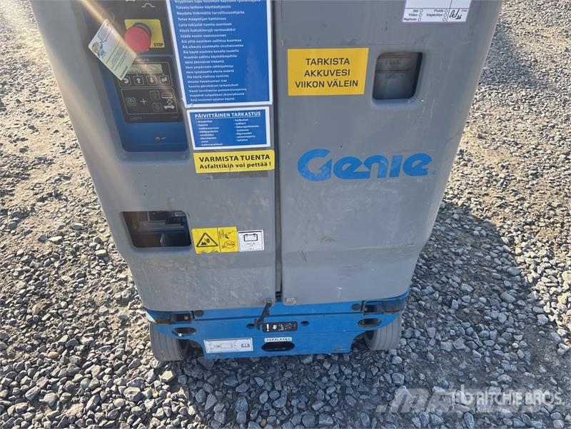 Genie GR15 Vertical Mast Lift Personenliften en invalideliften