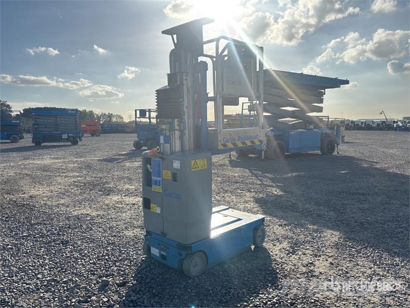 Genie GR15 Vertical Mast Lift Personenliften en invalideliften