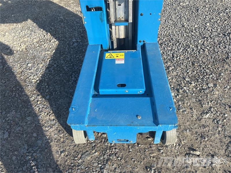 Genie GR15 Vertical Mast Lift Personenliften en invalideliften