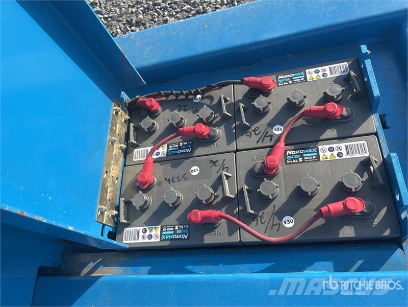 Genie GR15 Vertical Mast Lift Personenliften en invalideliften