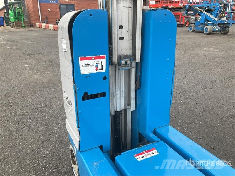 Genie GR15 Vertical Mast Lift رافعات السارية الرأسية