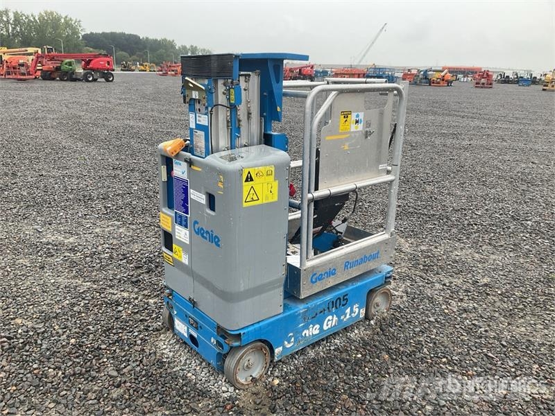Genie GR15 Vertical Mast Lift (Inoperable) رافعات السارية الرأسية